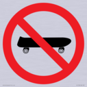 p924-prohibition-no-skateboarding~